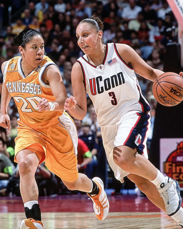 The Record- Diana Taurasi's Desire for WNBA Team.00_00_29_12.Still001